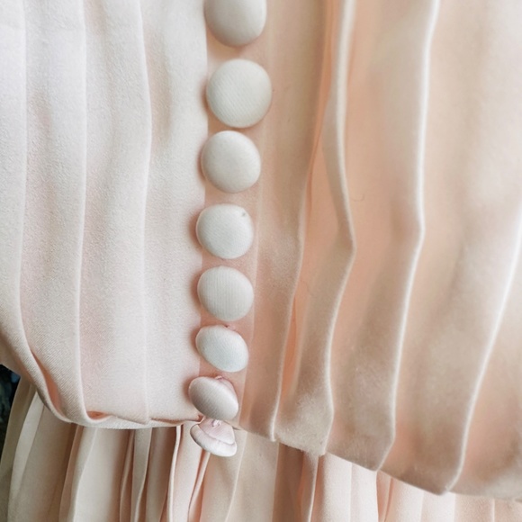 Elizabeth and James | Pale Pink Peplum pleated blouse vintage sz XS - Picture 9 of 16